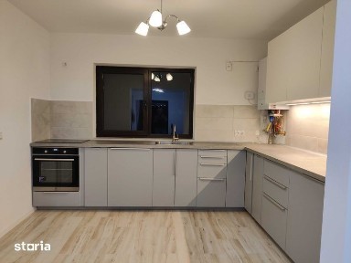 Inchiriez casa tip duplex