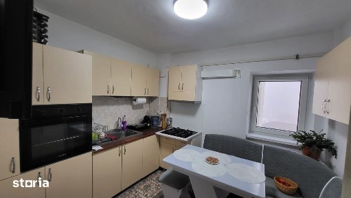Apartament 4 camere str.Calea Nationala, mai sus de Stadion