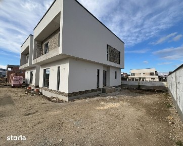 Casă tip duplex - 100 mp utili - Curte proprie - Șelimbăr