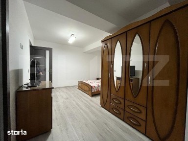 Apartament modern cu doua camere, centrala si loc de parcare privat