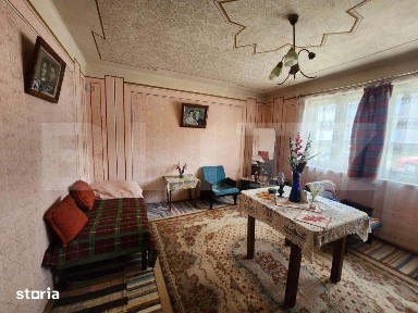 Casa de vanzare, cu teren in suprafata de 400 mp