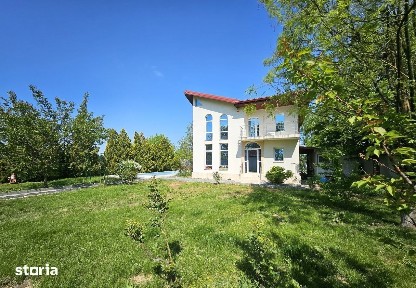 Vila P + 1 / Snagov / Ciofliceni / teren 1.477 mp, piscina, comision 0