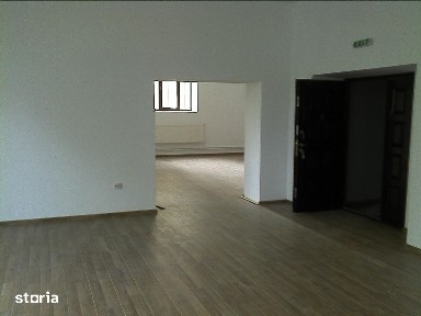 Spatiu comercial amenajat 450mp zona Kaufland - Gara