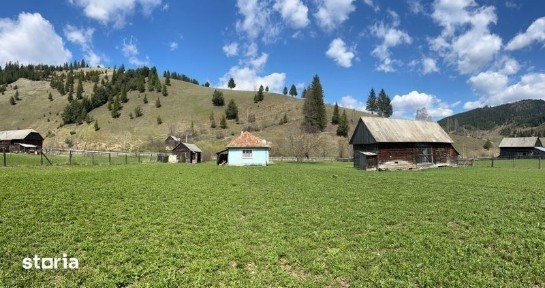 Vand casa cu teren,Ghimes