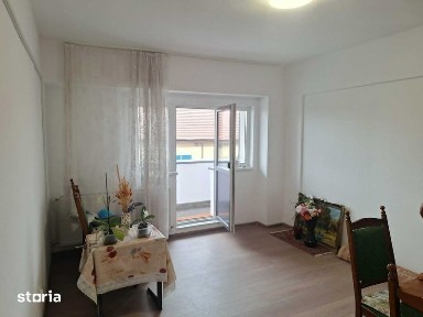 PF Vand Apartament cu 3 Camere