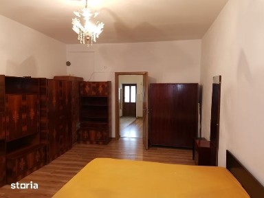 Închiriez apartament la casa str. 9 Mai