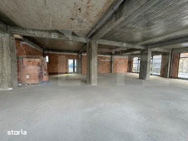 Spatiu comercial de inchiriat, central, Radauti
