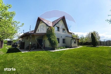 Casa de Poveste - Feldioara, str. Barsei/ 4 camere/ curte!