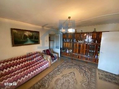 Apartament 2 camere semidecomandat spatios 56mp Rovine MOL