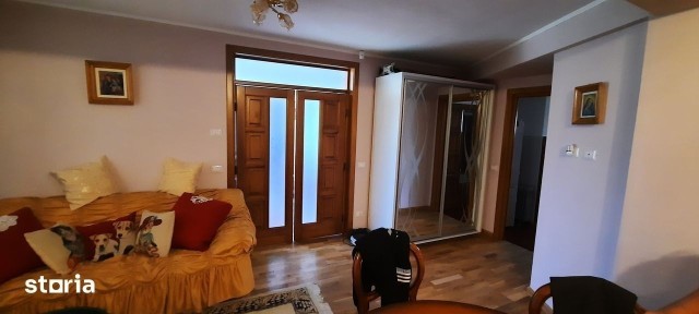 Casa cu etaj in Catamarasti Deal