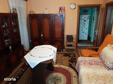 Ap. 3 camere Huși, zona Cina, descriere onestă, preț cinstit!