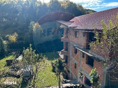 Ocazie! Hotel / Pensiune cu 20 camere de vânzare în zona Firiza