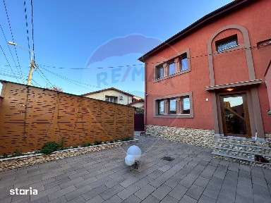 Casă P+1 cu 2 corpuri, 2 garaje și vizibilitate excelentă - Ploiești
