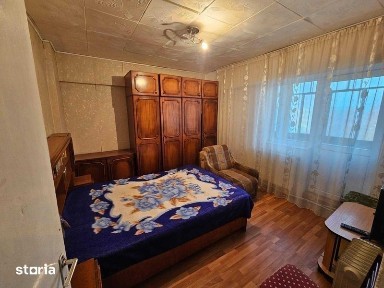 De vanzare apartament 3 camere