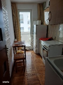 Apartament compartimentat cu 2 garsoniere-parter-Zona Policlinica