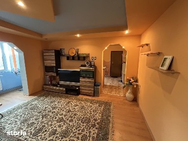 Inchiriez apart.3 cam.decom.et.2/4,modern,zona Vlaicu-Mall
