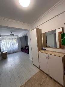 Apartament 3 camere Faleza Nord / Ceronav