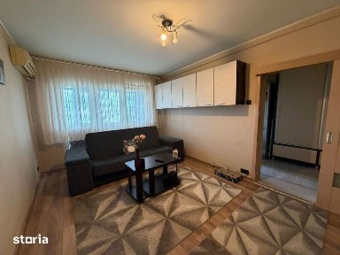 PROPRIETAR Apartament 2 camere decomandat confort 1 la Parter in bloc P12 renovat ca la carte! Mobilat și utilat! Langa Plaza si Piata Moghioros!