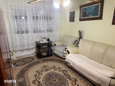 Apartament 2 camere, etaj 2, Zona Strada Botizului