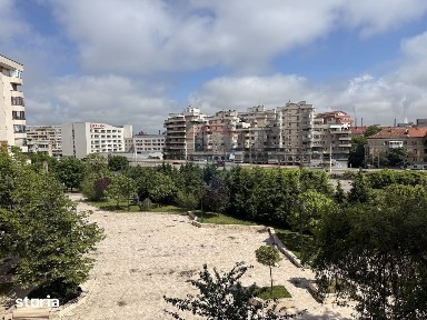 Apartament cu 4 camere de închiriat Ultracentral