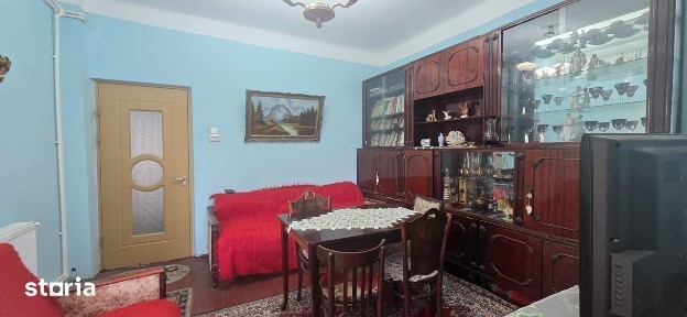 Ocazie ! Centru Piata Unirii 2 camere 2 balcoane + boxa Etaj 1, 78500E