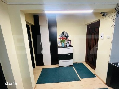 Apartament decomandat de vanzare zona Rogerius