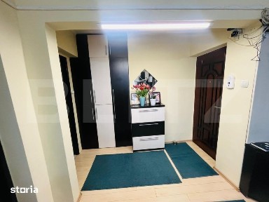 Apartament decomandat de vanzare zona Rogerius