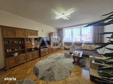 Apartament 5 camere de vanzare 182mp decomandat zona Piata Cluj Sibiu