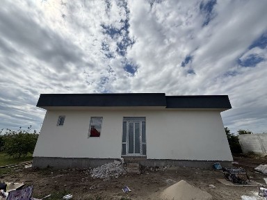 Casa de vanzare cu 4 camere direct de la proprietar