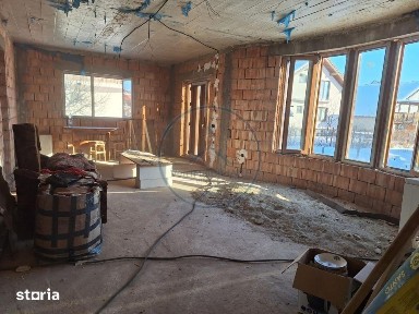 Casa la rosu,zona rezidentiala Beclean