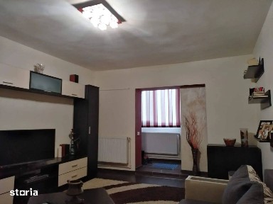 Apartament 3 camere Ideal locuință sau sediu firmă Mo