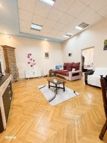 Apartament cu 3 camere, etajul 1, 80 mp, zona Ultracentral