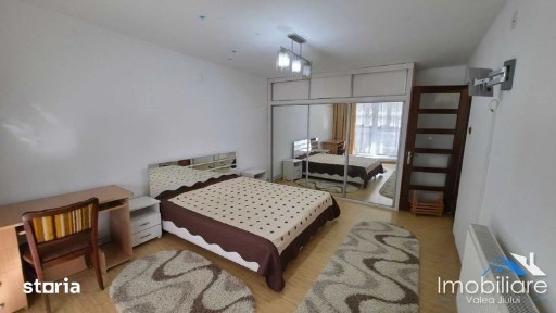 Apartament 3 camere - Lupeni (Barbateni) | 2 balcoane