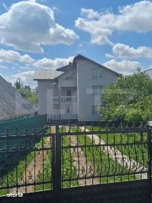 Casa cu 9 camere, mobilata si utilata, 396 mp, Suceava