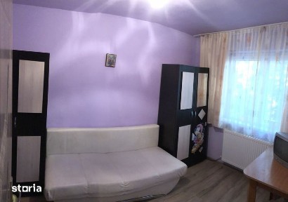 Apartament 3 camere de vânzare CARACAL/OLT (centrală proprie)