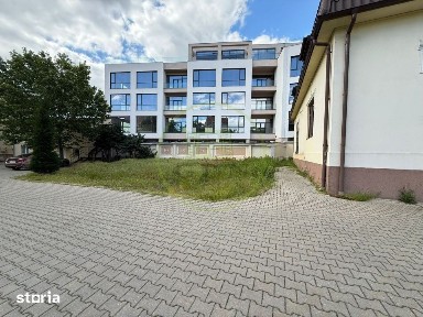 Casa, D+P+M, 435,16 mp, Centru, Zona KM 0