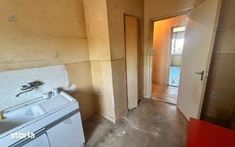 Apartament 3 camere de vânzare - 1 Decembrie 1918, zona Tipografiei