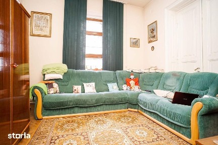 Casa cu 4 camere in zona Centru - Piata Unirii
