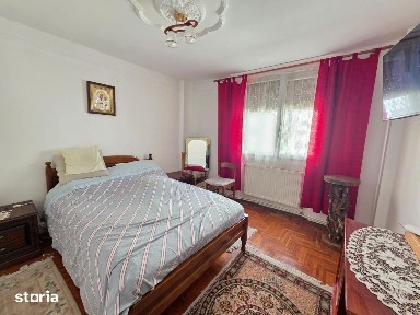 3 camere, zonă centrală (Casa de Cultură), mobilat și utilat