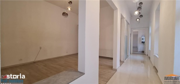 Spatiu 146mp pt. birouri, ultracentral vizavi de Primaria Arad
