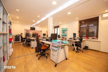 Vila\Zona Centrala\Sector1\220mp utili\Birouri\Comercial