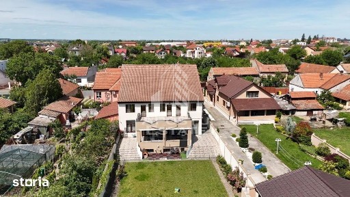 Casa Moderna, 9 camere in zona Parneava