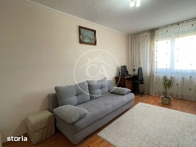 Apartament de vânzare cu 2 camere în zona Velența, Oradea