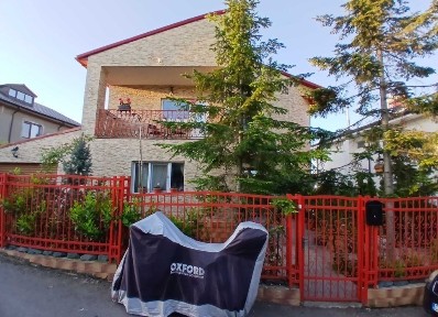 Vand casa deosebita in Techirghiol