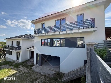 De vânzare casa semifinisata 5 camere 186 mp u Str. Făcliei