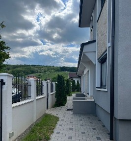 Vand casa individuala 4 camere 3 bai