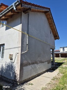 Casa semifinisata in Oncea platou