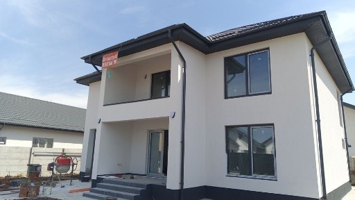 Vând casă superbă in orașul Pantelimon sub 1000€ MP