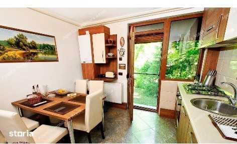 Apartament 3 camere Mazepa 1 parter iesire in gradina