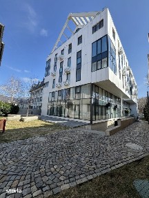Apartament 3 camere, et 5 cu terasa, clădirea Stela, str. N.Bălcescu